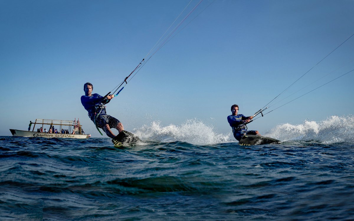 Patrick und Olsen von Lakeunited beim Kitesurfen